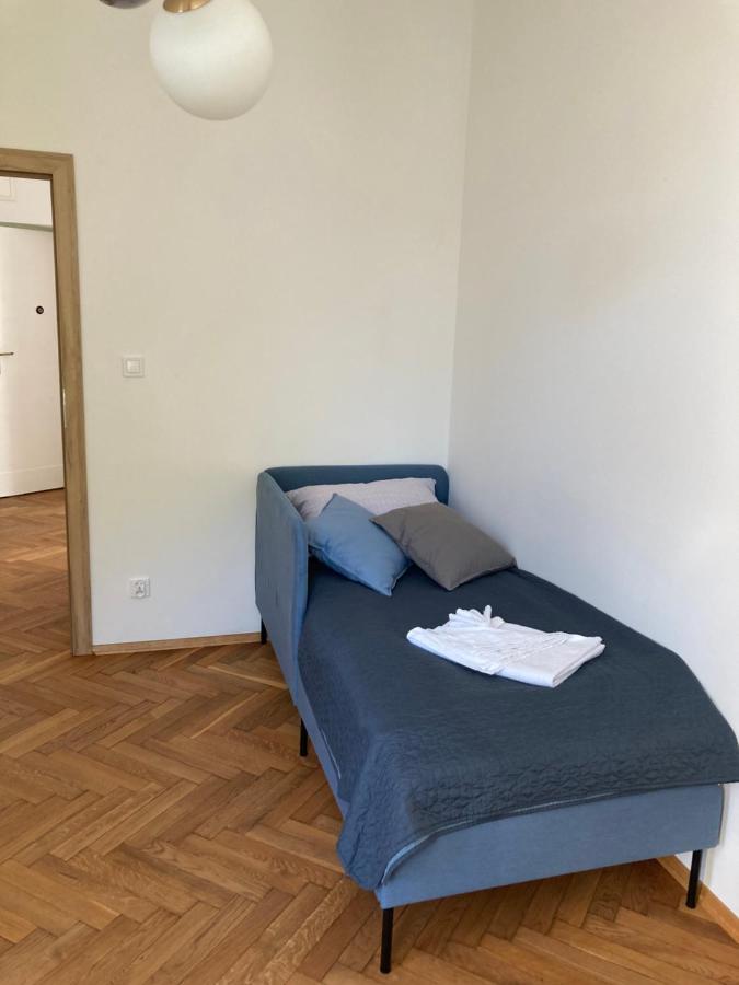 Apartament Z Klimatyzacja Krasków Eksteriør bilde